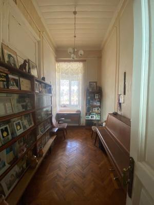 Bakı, köhnə tikili 4 otaqlı, satılır, 110 m²  , Səbail rayonu