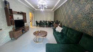 Bakı, yeni tikili 2 otaqlı, satılır, 100 m²  , Yasamal rayonu, Yasamal qəs.