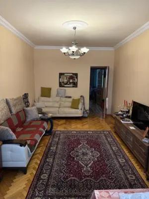 Bakı, köhnə tikili 2 otaqlı, satılır, 60 m²  , Nəsimi rayonu