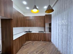 Bakı, həyət evi 4 otaqlı, satılır, 140 m² , 2.7 sot , Xəzər rayonu, Buzovna