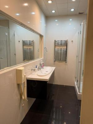 Bakı, yeni tikili 3 otaqlı, satılır, 130 m²  , Yasamal rayonu, Yasamal qəs.