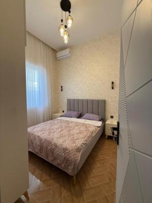 3 комната новостройка, посуточная аренда, 90 m², Бакы, Нәриманов рајону, Бөјүкшор гәс.