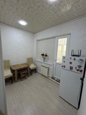 Bakı, köhnə tikili 1 otaqlı, satılır, 40 m²  , Suraxanı rayonu, Qaraçuxur qəs.
