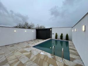 Bakı, həyət evi 3 otaqlı, satılır, 110 m² , 2.5 sot , Xəzər rayonu, Şüvəlan