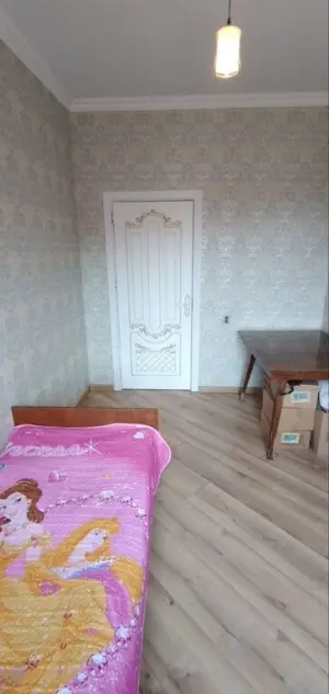 3 otaqlı köhnə tikili, satılır, 75 m², Bakı, Binəqədi rayonu, 7-ci mikrorayon