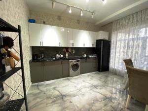 Bakı, bağ/həyət evi 5 otaqlı, satılır, 180 m² , 3.2 sot , Xəzər rayonu, Şüvəlan