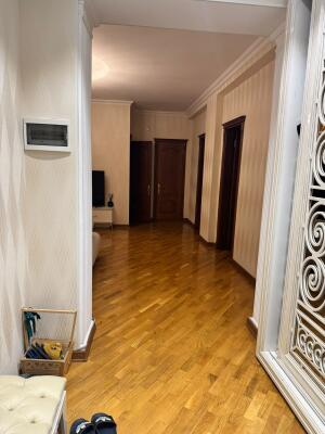 Bakı, yeni tikili 4 otaqlı, satılır, 159 m²  , Nərimanov rayonu