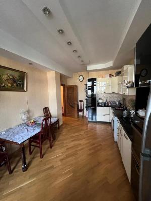Bakı, yeni tikili 3 otaqlı, satılır, 132 m²  , Yasamal rayonu, Yasamal qəs.