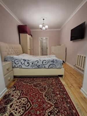 Bakı, köhnə tikili 2 otaqlı, satılır, 60 m²  , Binəqədi rayonu, 8-ci mikrorayon