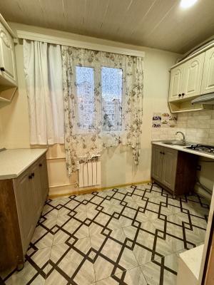Bakı, köhnə tikili 2 otaqlı, satılır, 50 m²  , Yasamal rayonu, Yeni Yasamal qəs.