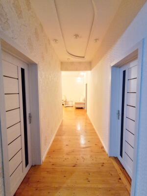 Bakı, həyət evi 11 otaqlı, satılır, 300 m² , 3 sot , Sabunçu rayonu, Balaxanı qəs.