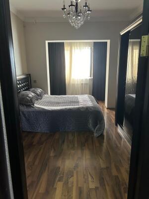 Bakı, köhnə tikili 2 otaqlı, satılır, 70 m²  , Binəqədi rayonu, 9-cu mikrorayon