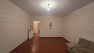 Sumqayıt, köhnə tikili 2 otaqlı, satılır, 73 m²  , 12-ci mikrorayon