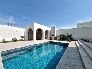 Bakı, həyət evi 4 otaqlı, satılır, 200 m² , 5.1 sot , Xəzər rayonu, Şüvəlan