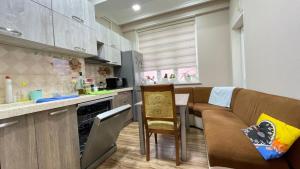 Bakı, yeni tikili 2 otaqlı, kirayə, 90 m²  , Xətai rayonu