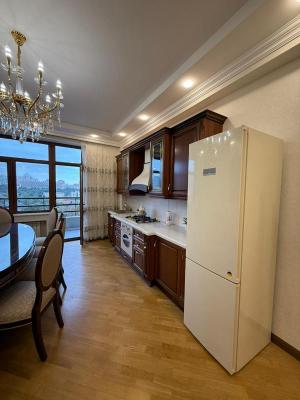 Bakı, yeni tikili 3 otaqlı, satılır, 101 m²  , Yasamal rayonu