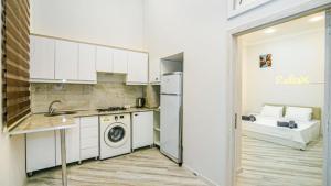 Bakı, köhnə tikili 2 otaqlı, satılır, 60 m²  , Səbail rayonu
