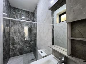 Bakı, həyət evi 4 otaqlı, satılır, 150 m² , 3 sot , Xəzər rayonu, Şüvəlan