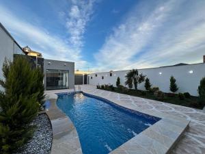 Bakı, həyət evi 4 otaqlı, satılır, 170 m² , 4 sot , Xəzər rayonu, Şüvəlan