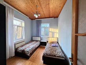 Bakı, həyət evi 5 otaqlı, satılır, 170 m² , 6 sot , Xəzər rayonu, Şüvəlan