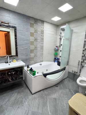 Bakı, yeni tikili 4 otaqlı, satılır, 159 m²  , Nərimanov rayonu