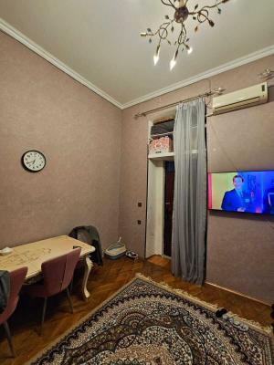 Bakı, köhnə tikili 2 otaqlı, satılır, 55 m²  , Səbail rayonu