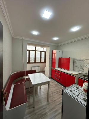 Bakı, köhnə tikili 3 otaqlı, satılır, 75 m²  , Suraxanı rayonu, Yeni Günəşli qəs.