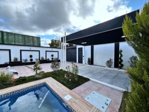 Bakı, həyət evi 5 otaqlı, satılır, 200 m² , 4 sot , Xəzər rayonu, Şüvəlan