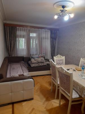 Bakı, köhnə tikili 3 otaqlı, satılır, 65 m²  , Nizami rayonu, 8-ci kilometr