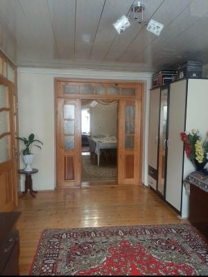 Şəki, köhnə tikili 3 otaqlı, satılır, 72 m²  