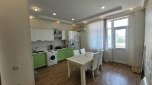 Bakı, yeni tikili 3 otaqlı, satılır, 144 m²  , Yasamal rayonu, Yasamal qəs.