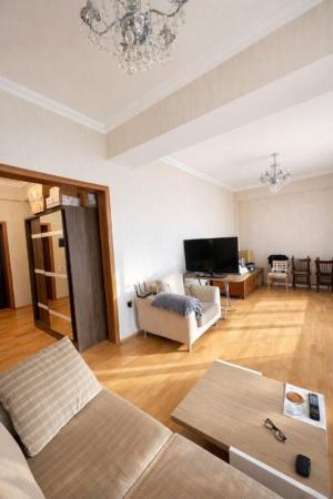 Bakı, yeni tikili 2 otaqlı, satılır, 73 m²  , Səbail rayonu, Badamdar qəs.