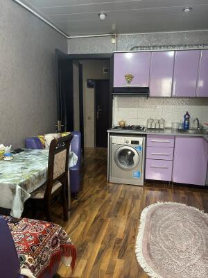 Bakı, köhnə tikili 2 otaqlı, satılır, 70 m²  , Binəqədi rayonu, 9-cu mikrorayon