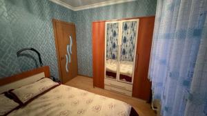 Bakı, köhnə tikili 3 otaqlı, satılır, 60 m²  , Suraxanı rayonu, Yeni Günəşli qəs.