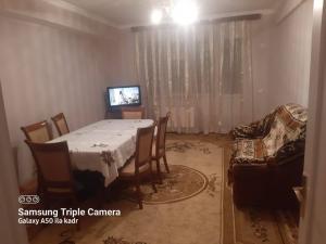 Bakı, yeni tikili 3 otaqlı, kirayə, 110 m²  , Binəqədi rayonu, Xocəsən qəs.