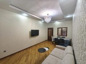 Bakı, yeni tikili 2 otaqlı, kirayə, 65 m²  , Nərimanov rayonu, Böyükşor qəs.