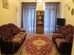 Bakı, köhnə tikili 2 otaqlı, kirayə, 65 m²  , Səbail rayonu