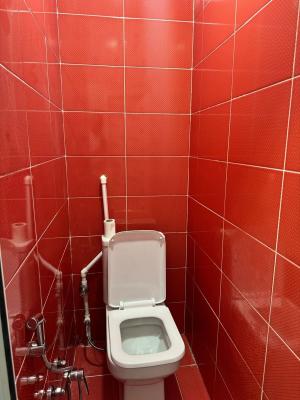 Bakı, köhnə tikili 2 otaqlı, satılır, 53 m²  , Nəsimi rayonu, 5-ci mikrorayon