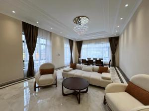 Bakı, həyət evi 7 otaqlı, satılır, 600 m² , 12 sot , Xəzər rayonu, Şüvəlan