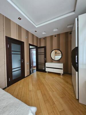 Bakı, yeni tikili 3 otaqlı, satılır, 136 m²  , Nəsimi rayonu