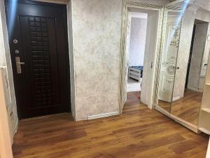 Bakı, köhnə tikili 3 otaqlı, satılır, 80 m²  , Nizami rayonu, 8-ci kilometr
