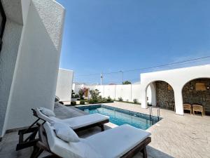 Bakı, həyət evi 4 otaqlı, satılır, 200 m² , 5.1 sot , Xəzər rayonu, Şüvəlan