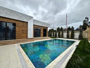 Bakı, bağ/həyət evi 5 otaqlı, satılır, 250 m² , 7.2 sot , Xəzər rayonu, Şüvəlan