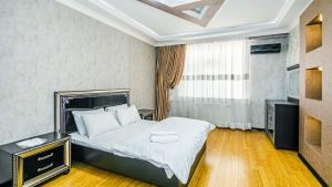 Bakı, yeni tikili 3 otaqlı, kirayə, 135 m²  , Yasamal rayonu, Yasamal qəs.