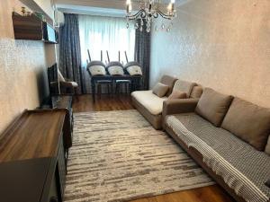 Bakı, köhnə tikili 3 otaqlı, satılır, 80 m²  , Nizami rayonu, 8-ci kilometr