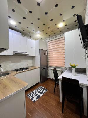 Bakı, köhnə tikili 4 otaqlı, satılır, 80 m²  , Qaradağ rayonu, Lökbatan şəh.