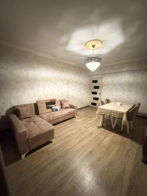 Bakı, köhnə tikili 2 otaqlı, satılır, 52 m²  , Nərimanov rayonu