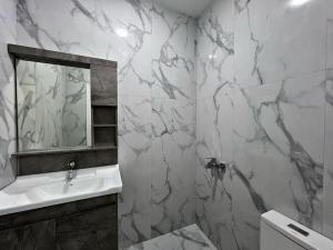 Bakı, həyət evi 4 otaqlı, satılır, 140 m² , 3 sot , Xəzər rayonu, Şüvəlan