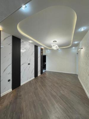 Bakı, köhnə tikili 3 otaqlı, satılır, 68 m²  , Binəqədi rayonu, 8-ci mikrorayon