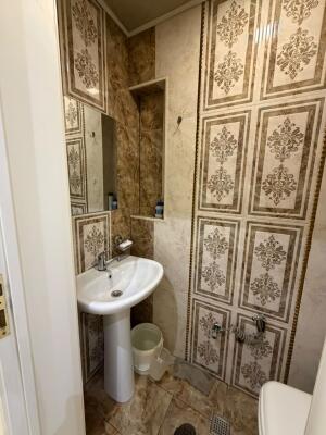 Sumqayıt, köhnə tikili 3 otaqlı, satılır, 72 m²  , 9-cu mikrorayon